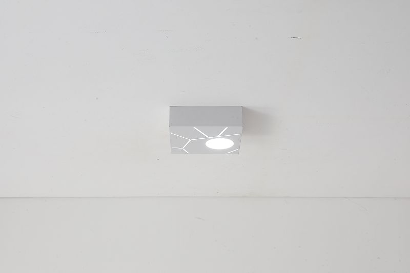 YG240125-C1W-ON